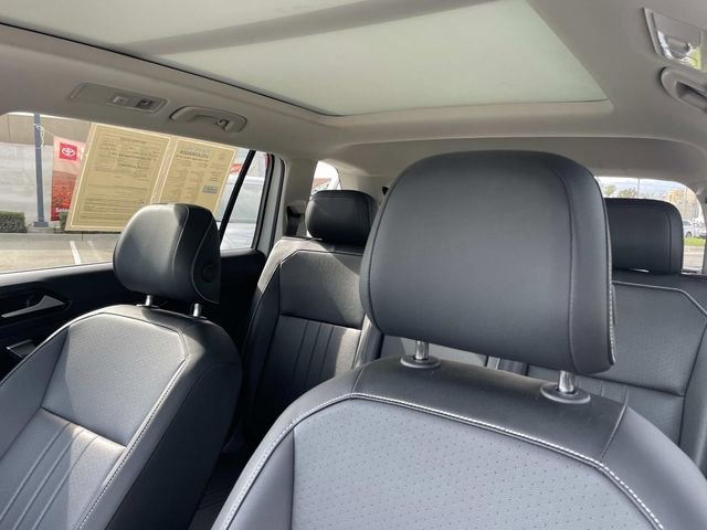 Used 2024 Volkswagen Tiguan SE w/ Panoramic Sunroof Package image 22
