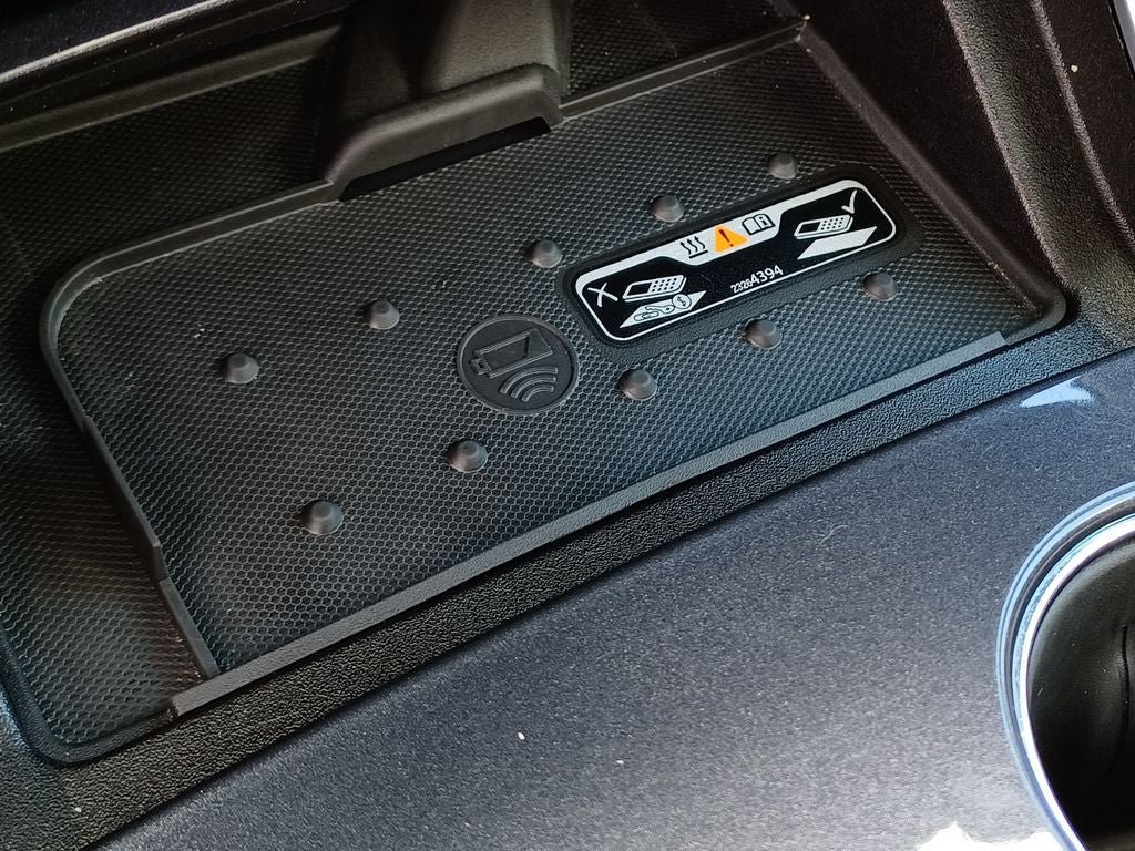 Used 2016 Chevrolet Impala LTZ w/ Enhanced Convenience Package FWD image 27