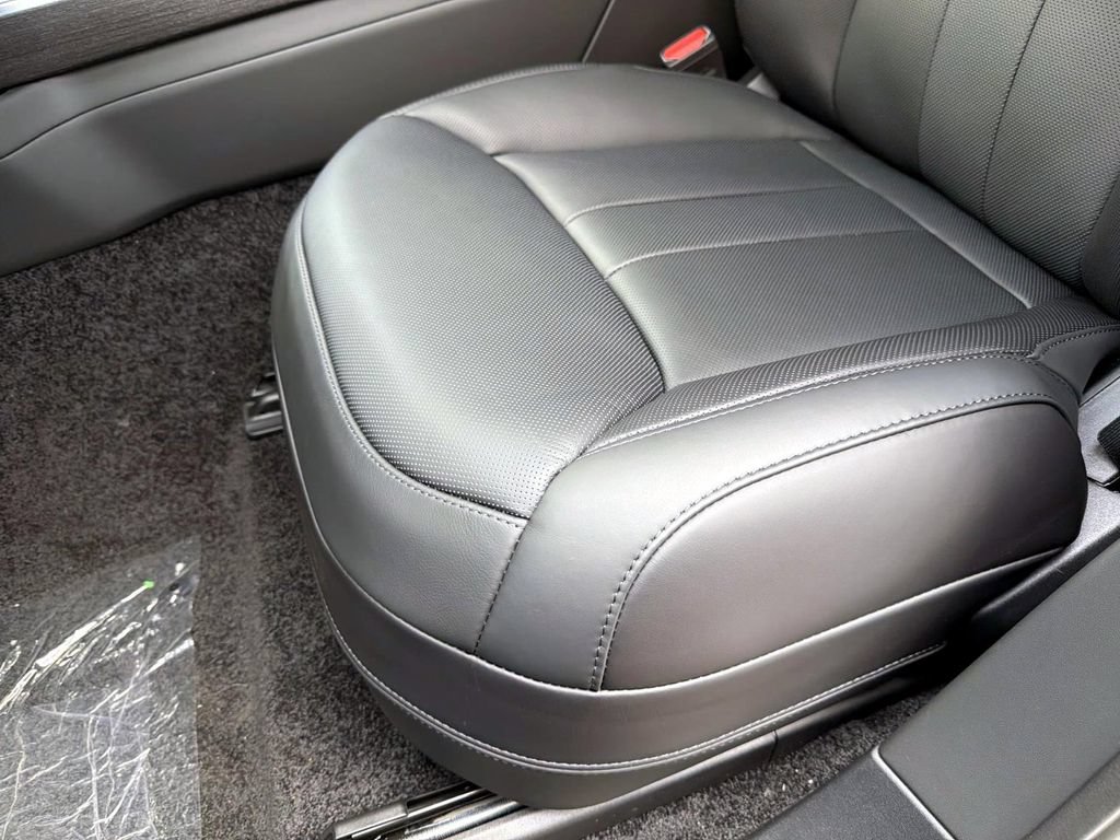 New 2026 Land Rover Range Rover SE AWD/4WD image 18