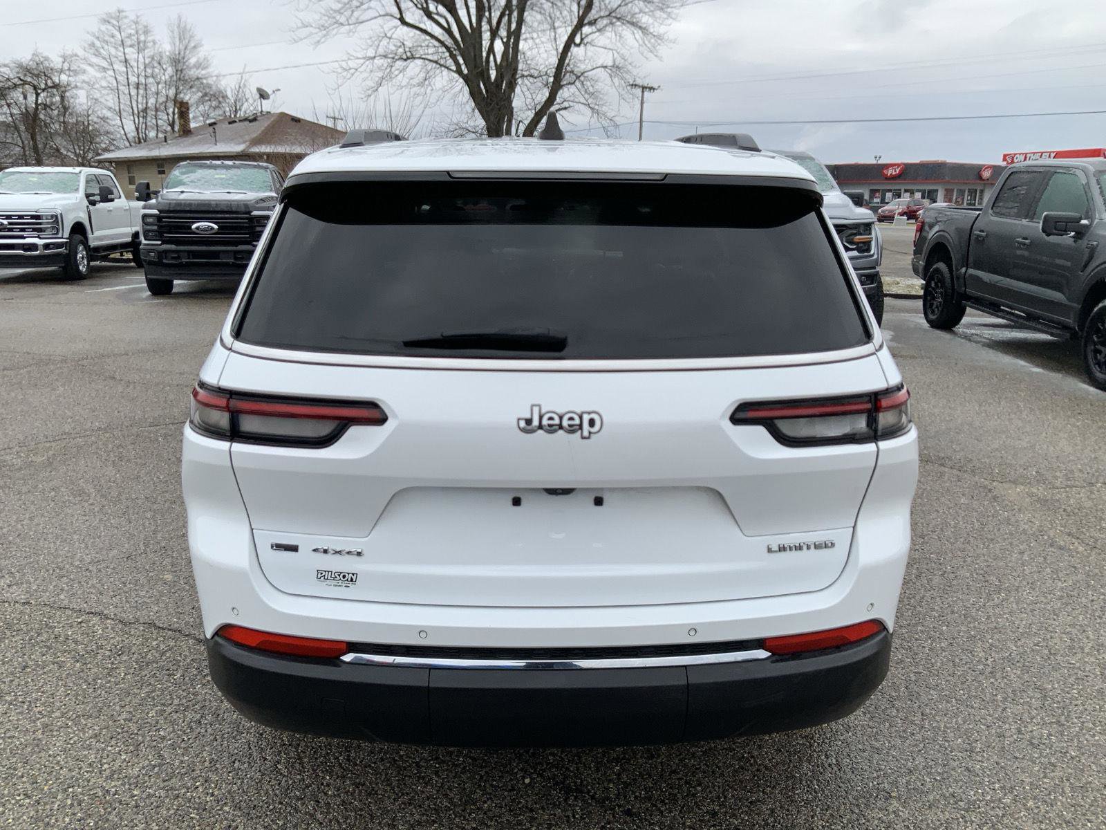 Used 2023 Jeep Grand Cherokee L Limited image 12