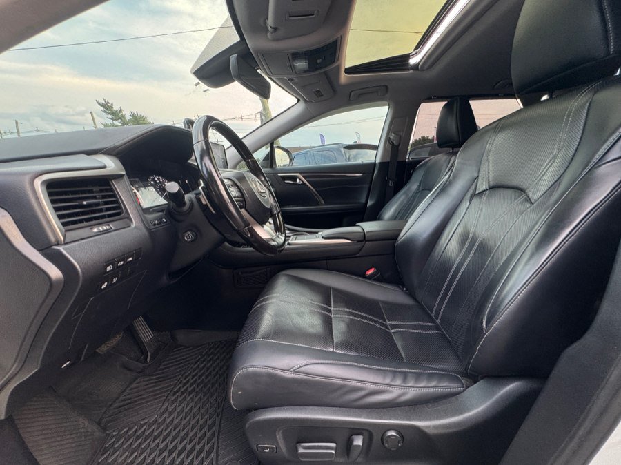 Used 2021 Lexus RX 350L AWD w/ Luxury Package image 17