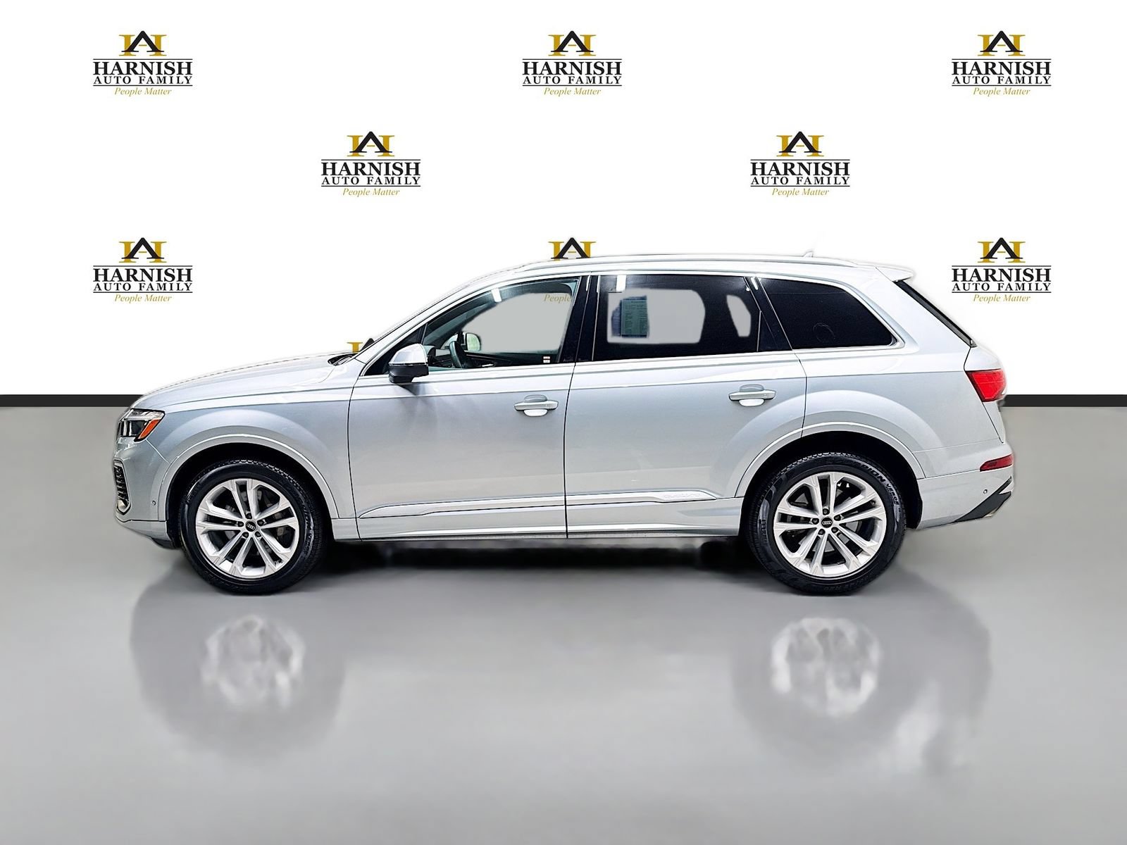 Used 2025 Audi Q7 3.0T Premium Plus AWD/4WD image 8