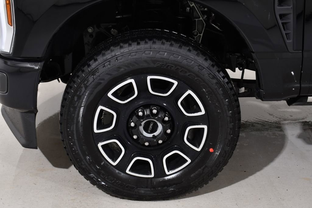 New 2026 Ford F250 Platinum image 24