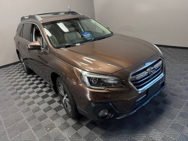 Used 2019 Subaru Outback 3.6R Limited AWD/4WD image 2