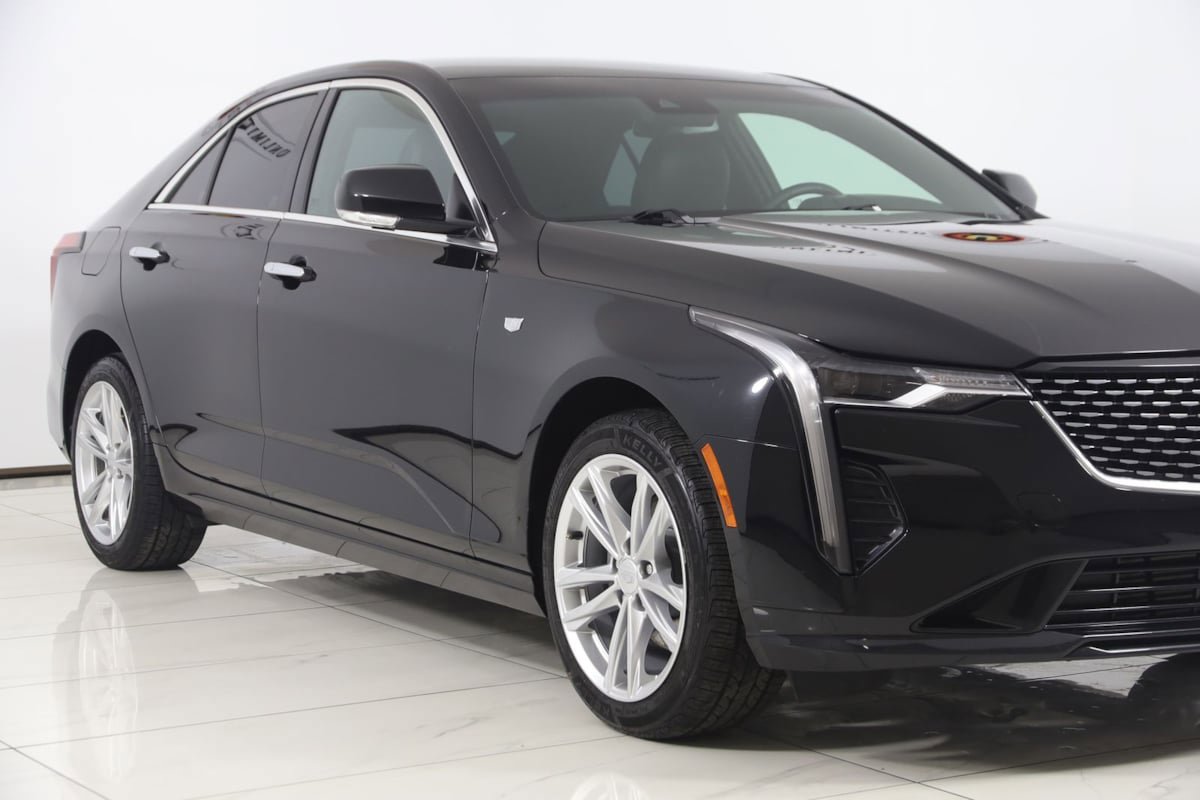 Used 2021 Cadillac CT4 Luxury w/ Cold Weather Package AWD/4WD image 41