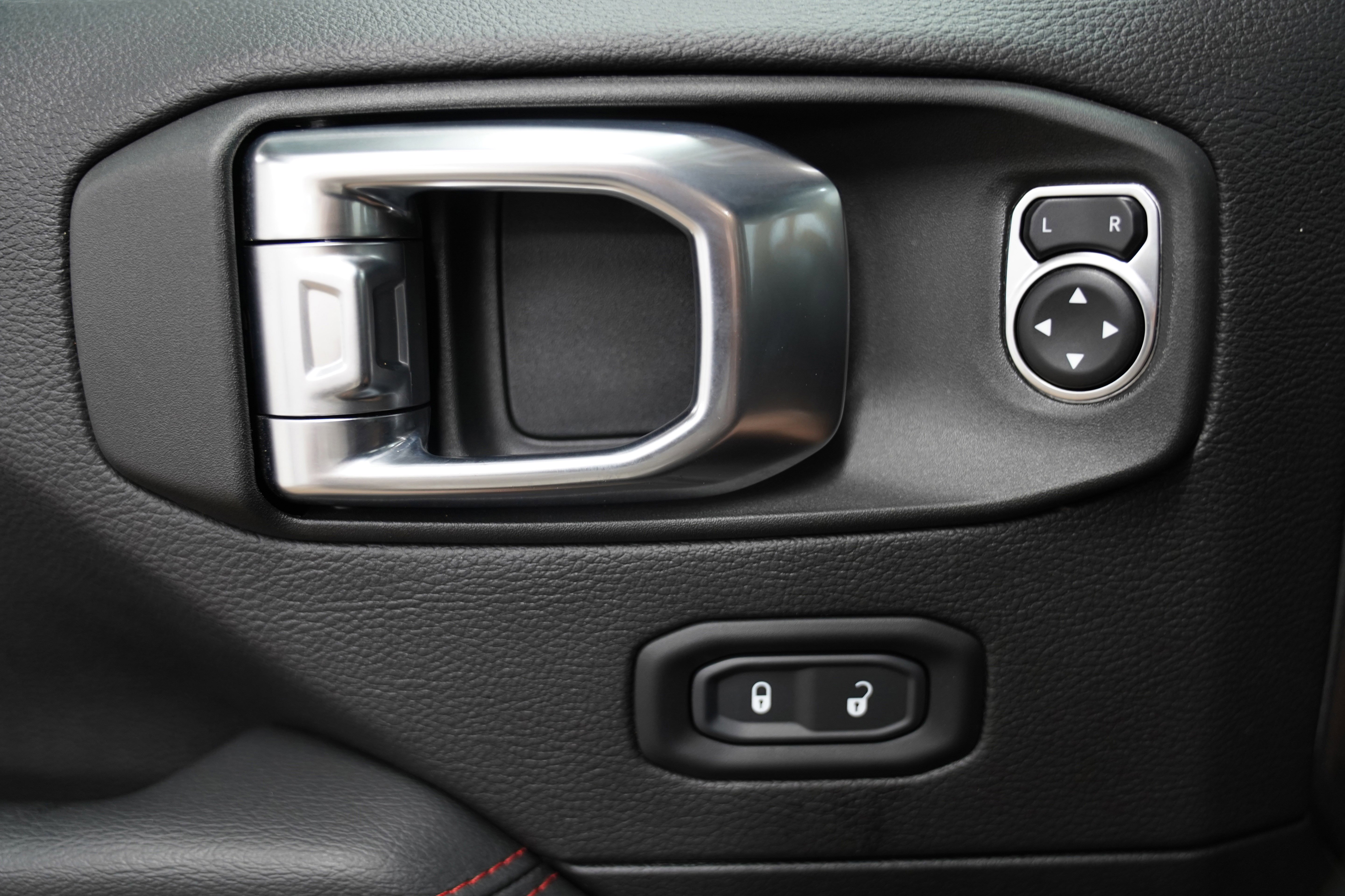 Used 2023 Jeep Gladiator Rubicon w/ Dual Top Group image 18