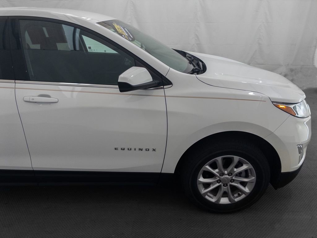 Used 2020 Chevrolet Equinox LT w/ Driver Convenience Package image 9
