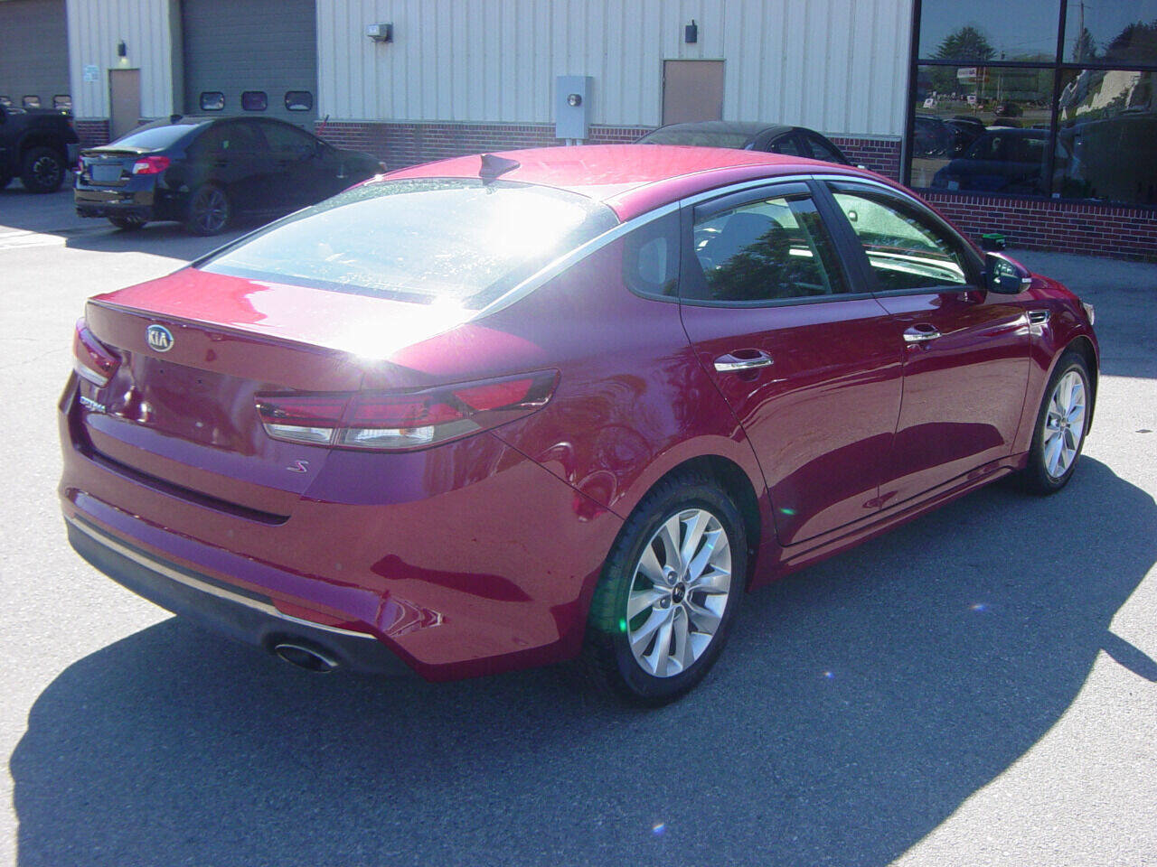 Used 2018 Kia Optima S image 4