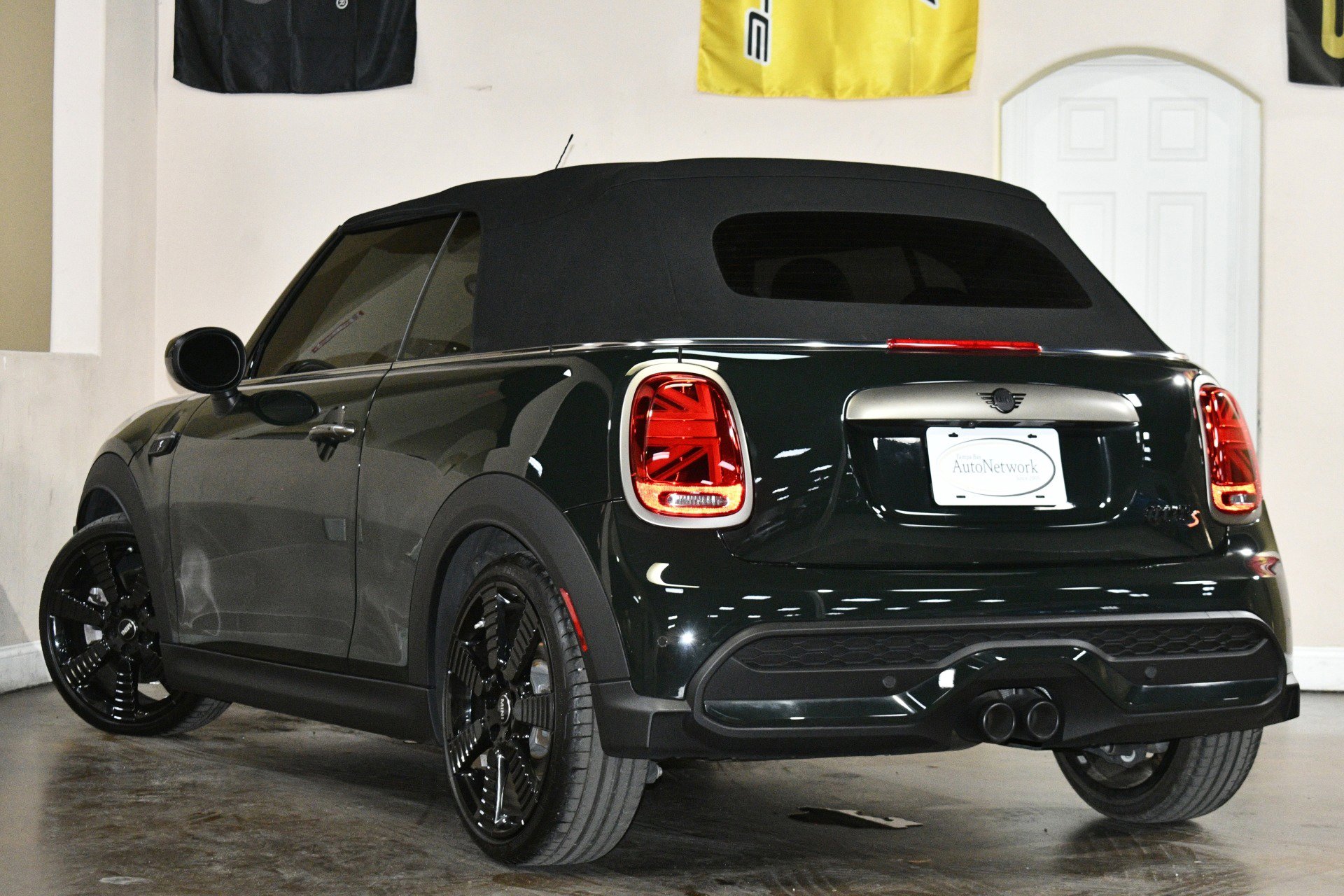 Used 2023 MINI Cooper S w/ MINI Resolute Edition image 6
