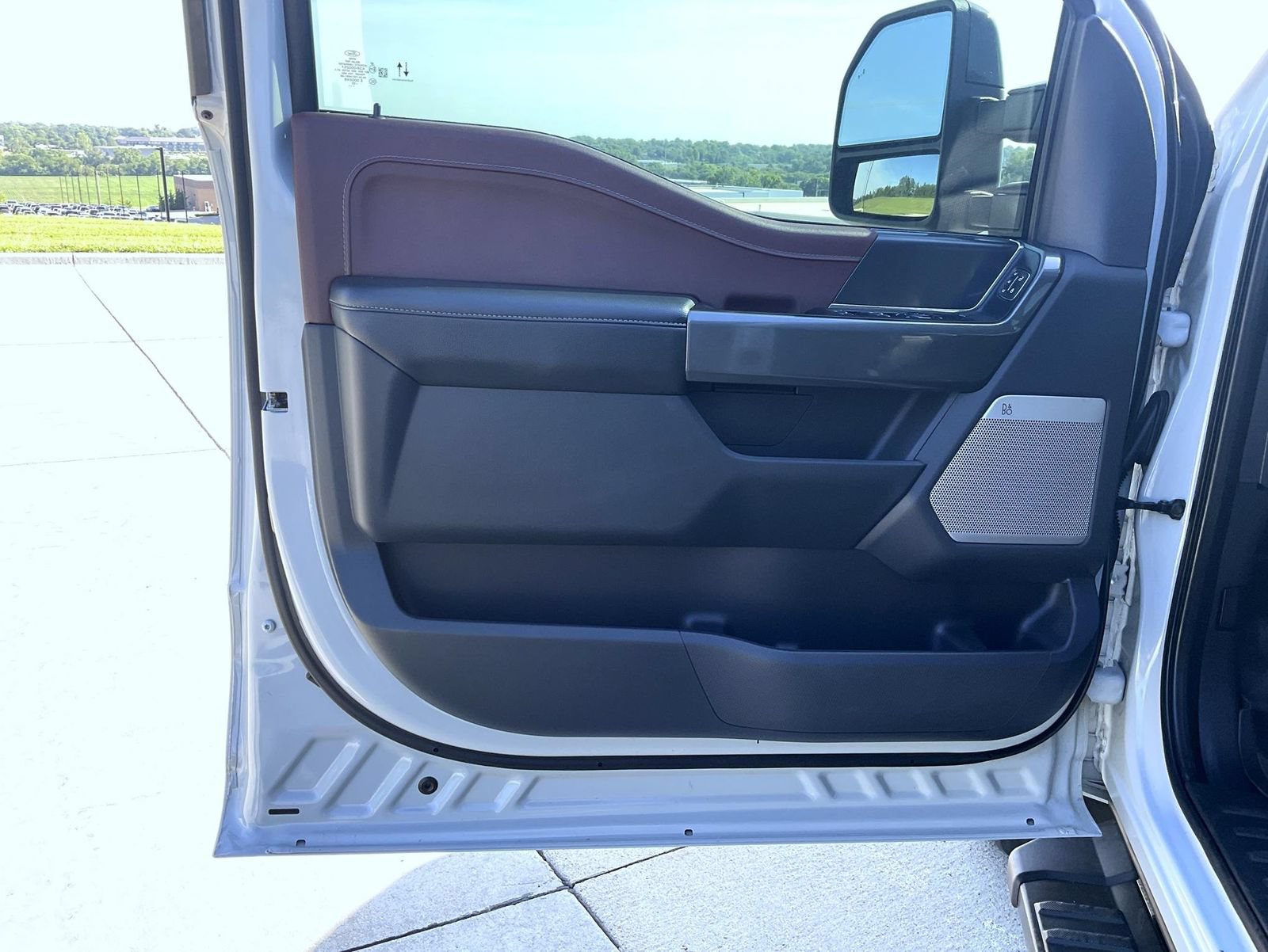 Used 2023 Ford F150 Lariat AWD/4WD image 10
