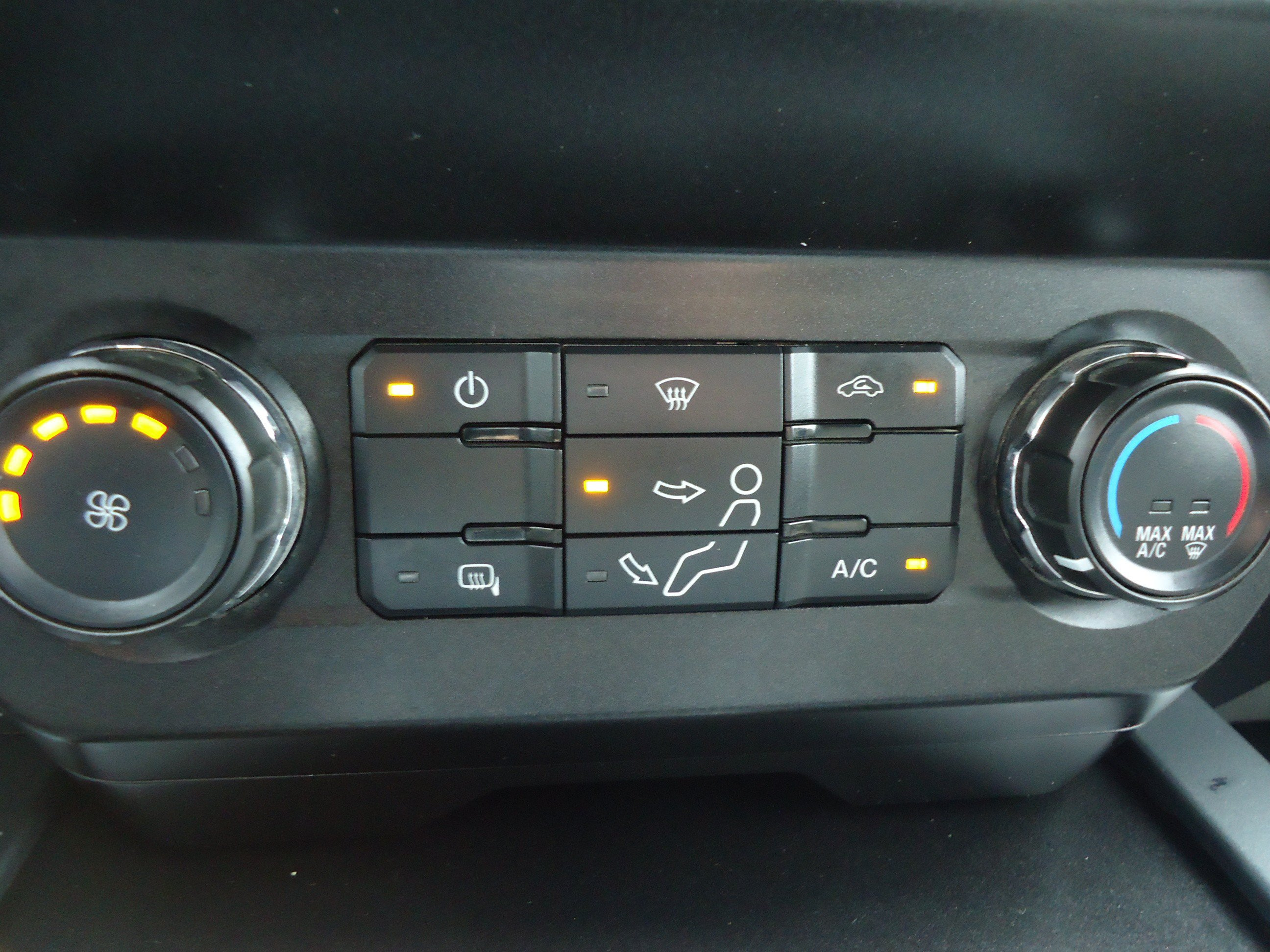 Used 2022 Ford F250 XLT w/ XLT Value Package AWD/4WD image 19