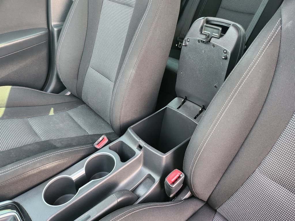 Used 2016 Hyundai Elantra GT FWD image 27