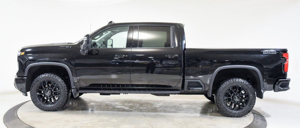 Used 2025 Chevrolet Silverado 2500 LTZ w/ Trail Boss Package image 9