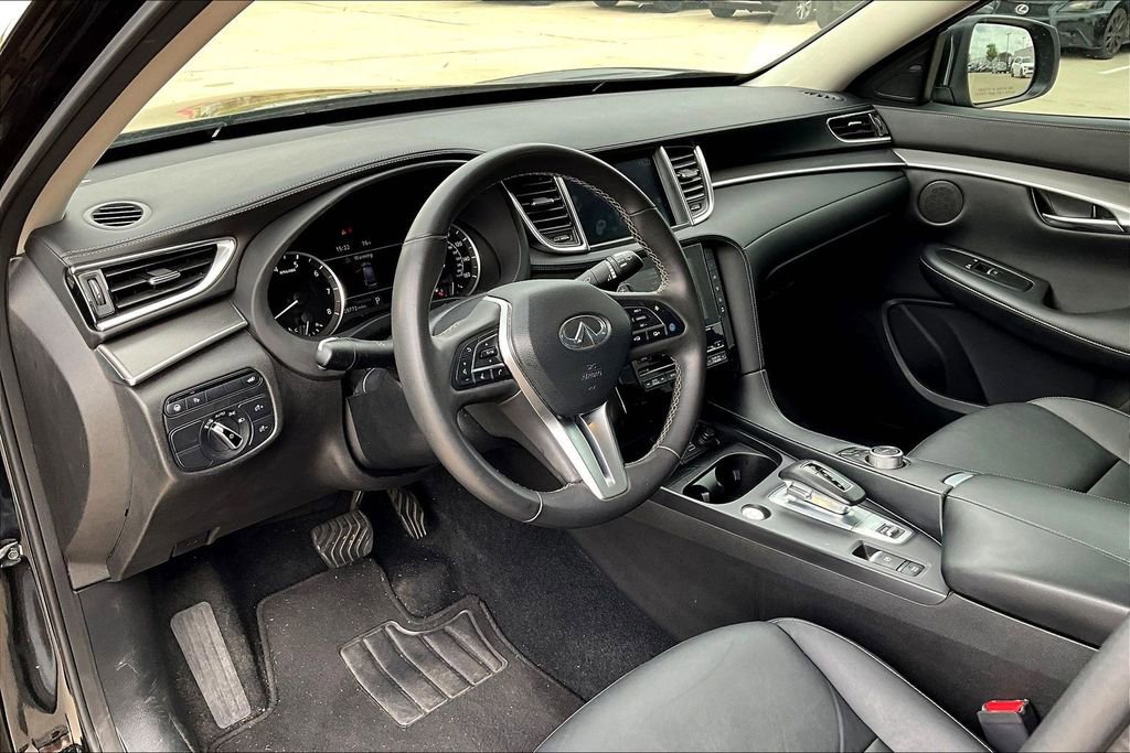 Used 2023 INFINITI QX50 Pure image 15