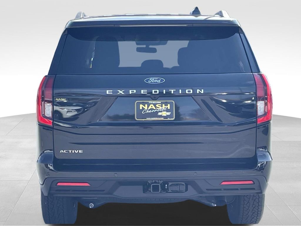 Used 2026 Ford Expedition Active image 4