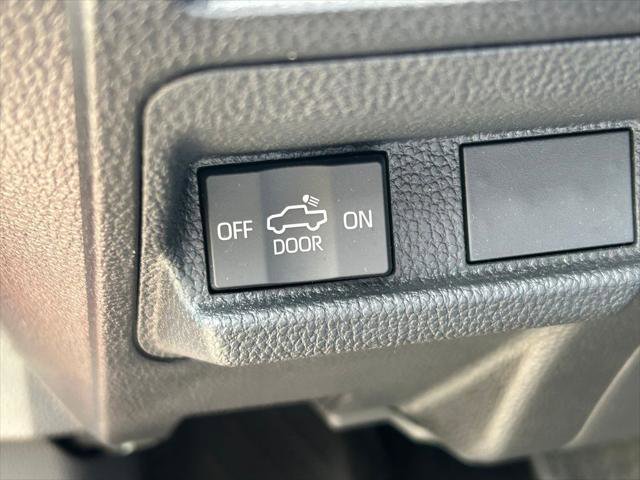 Certified 2025 Toyota Tacoma SR5 AWD/4WD image 25