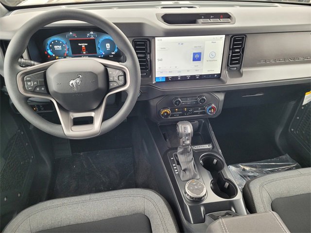 New 2025 Ford Bronco 4-Door image 7