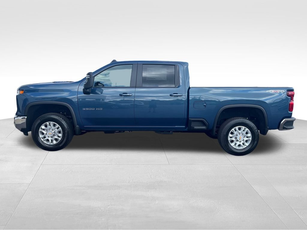 New 2026 Chevrolet Silverado 3500 LT AWD/4WD image 2