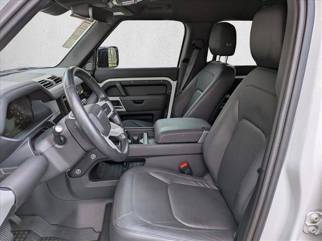 Used 2024 Land Rover Defender 110 S image 15