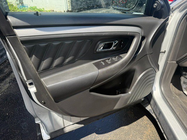Used 2012 Ford Taurus SEL FWD image 9