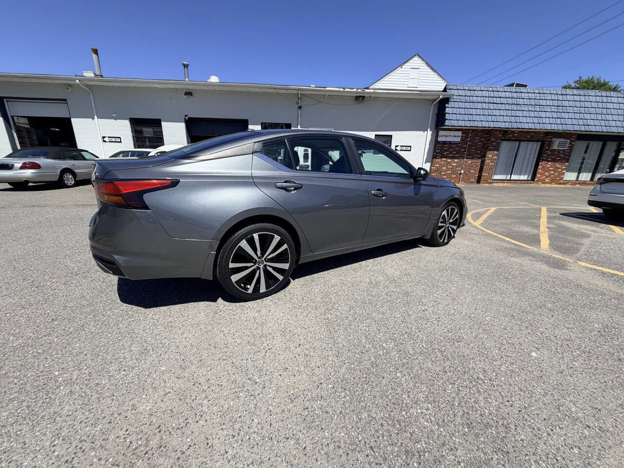 Used 2019 Nissan Altima 2.5 SR AWD/4WD image 14