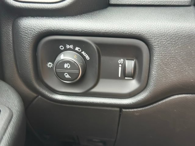 New 2026 RAM 3500 Tradesman AWD/4WD image 15