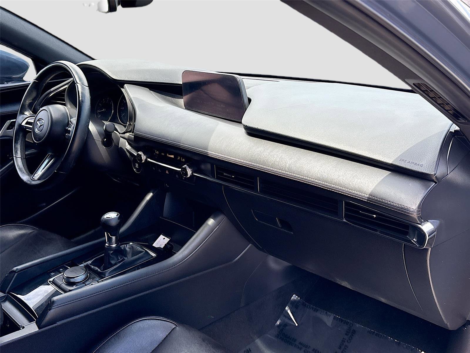 Used 2019 MAZDA MAZDA3 Hatchback w/ Premium Package FWD image 26