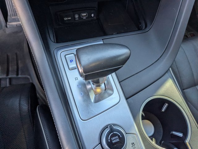 Used 2020 Genesis G70 2.0T image 13