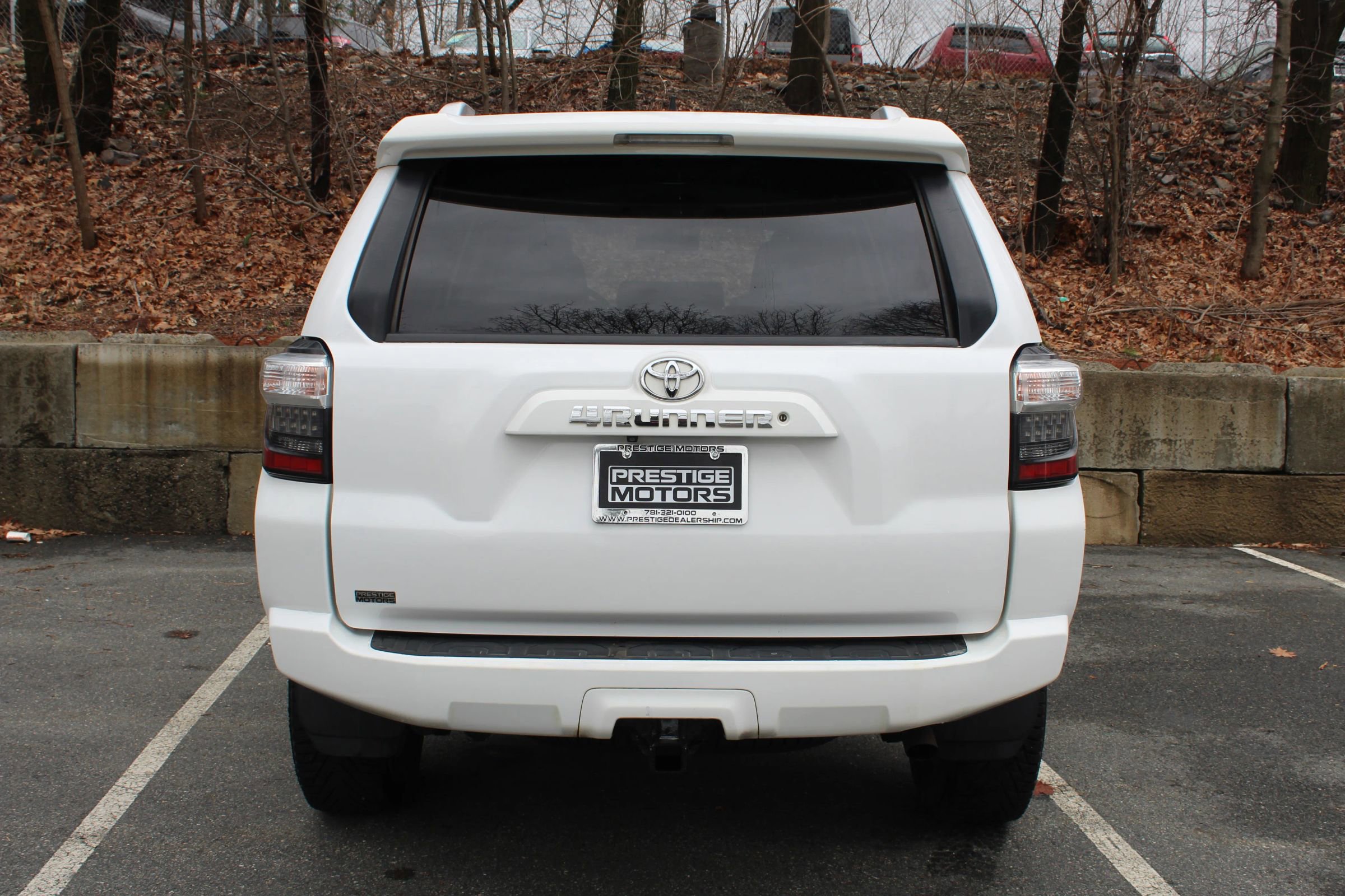 Used 2015 Toyota 4Runner SR5 image 8