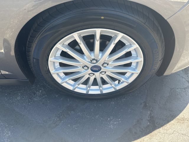 Used 2013 Ford C-MAX SE FWD image 19