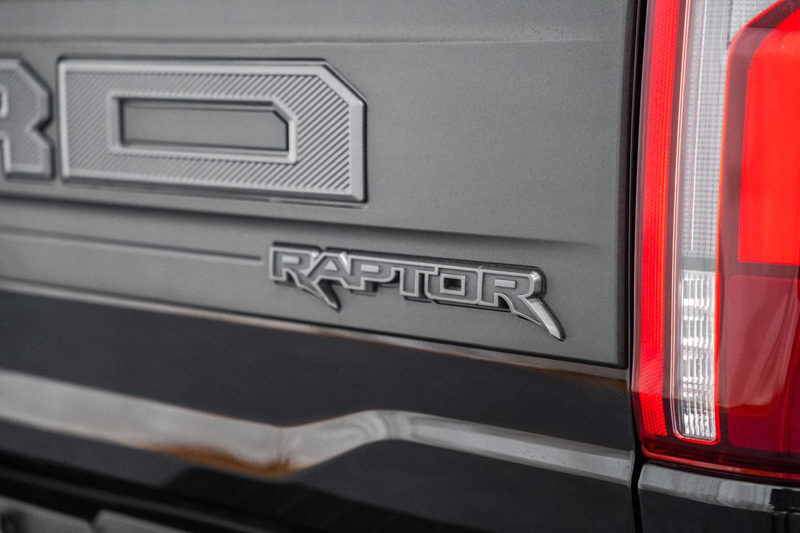 Certified 2025 Ford F150 Raptor AWD/4WD image 8