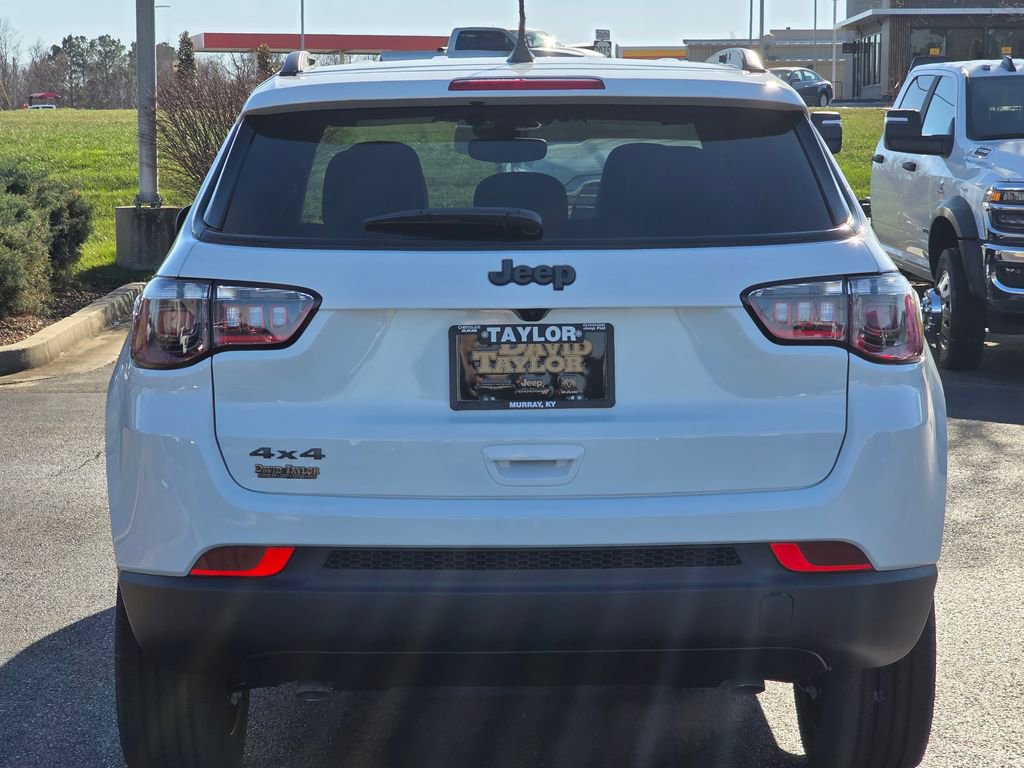 New 2026 Jeep Compass Latitude image 7