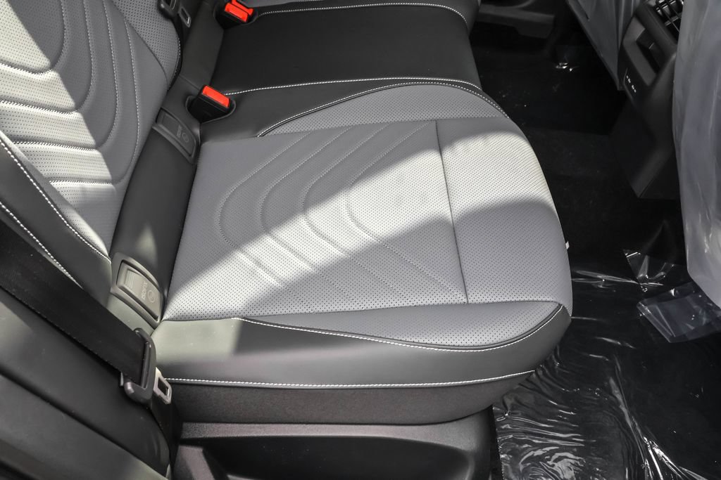 New 2026 Volkswagen Tiguan SE AWD/4WD image 42