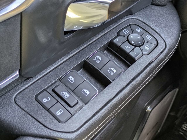 New 2026 RAM 2500 Laramie AWD/4WD image 23