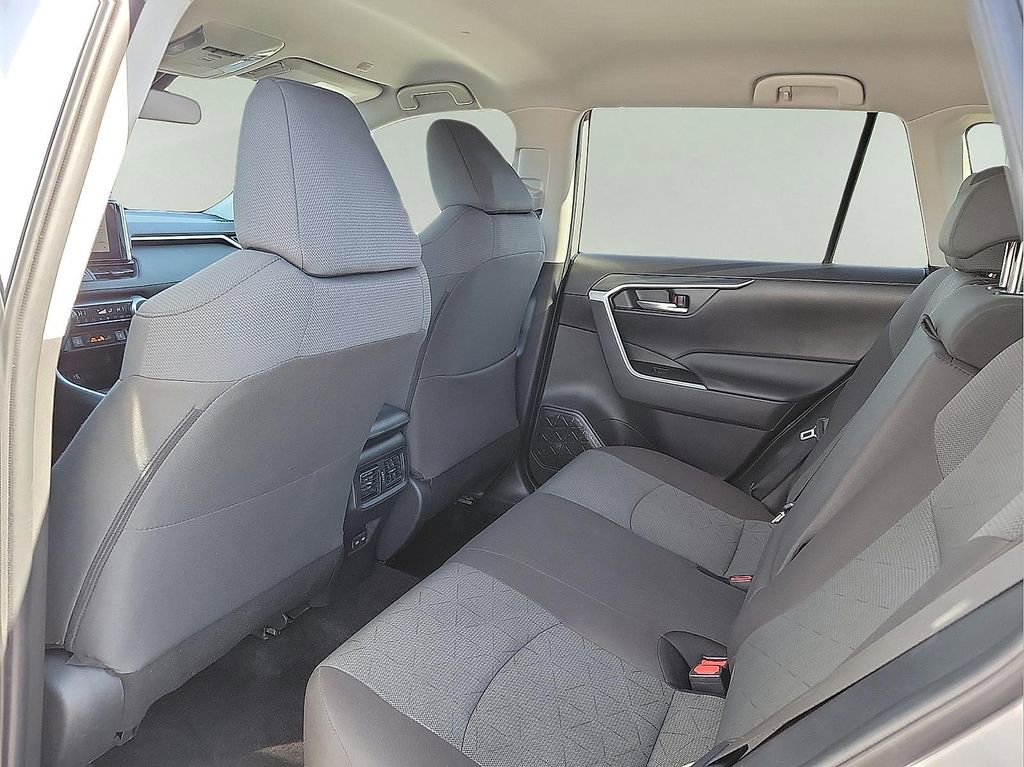 Used 2025 Toyota RAV4 XLE w/ Weather Package image 9