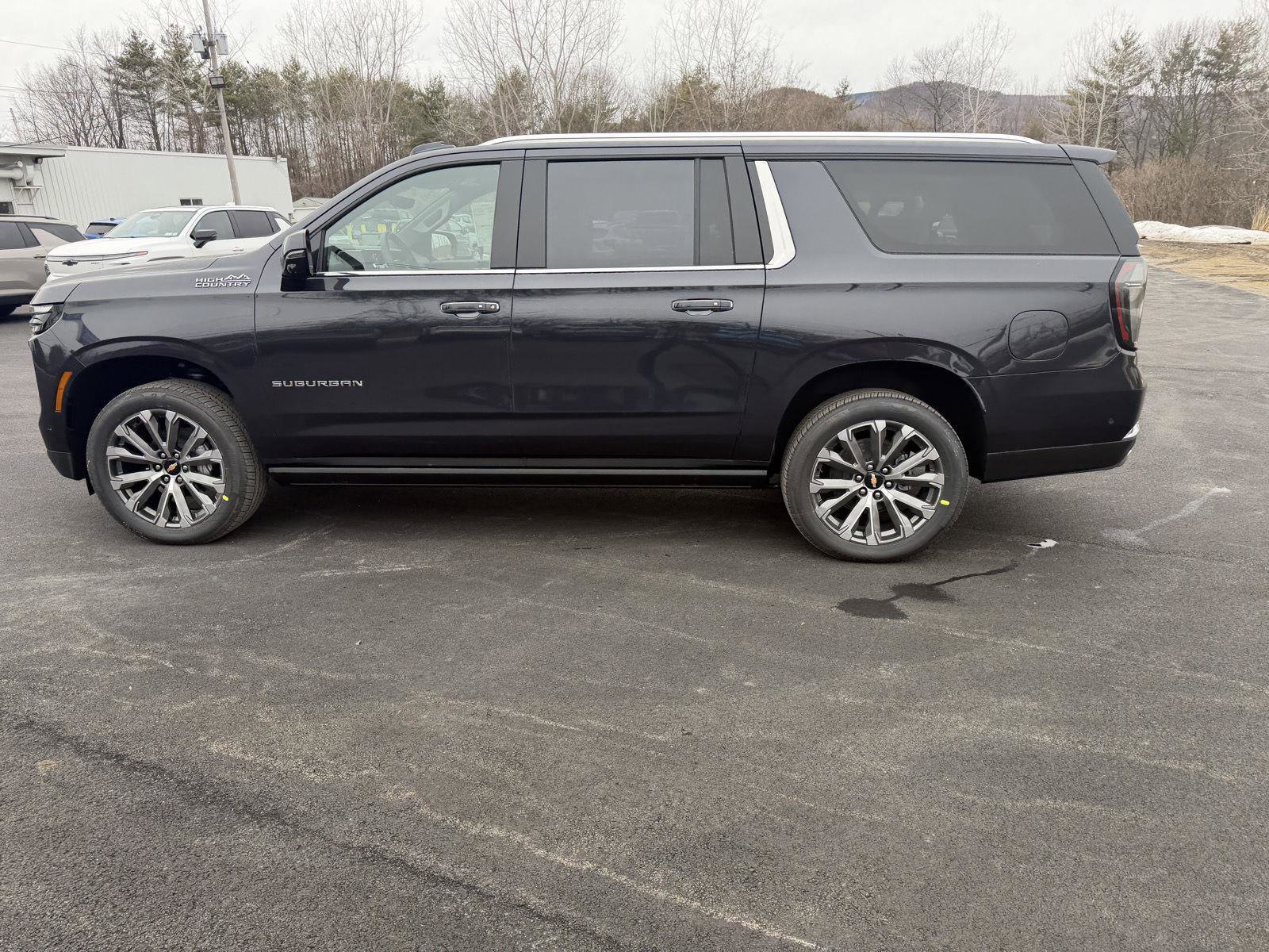 New 2026 Chevrolet Suburban High Country image 3