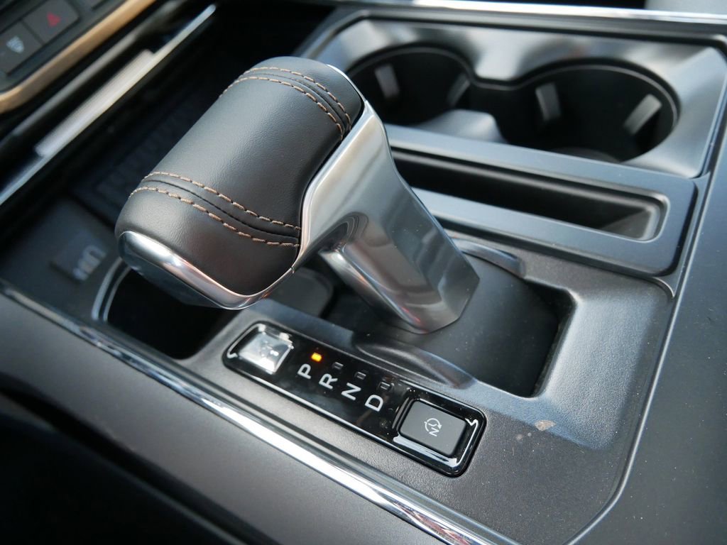 New 2025 Ford F150 Lightning Lariat AWD/4WD image 24