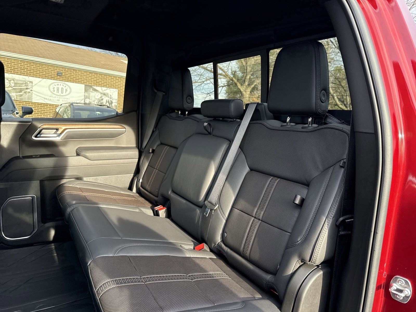 Used 2025 Chevrolet Silverado 1500 High Country w/ High Country Premium Package image 21