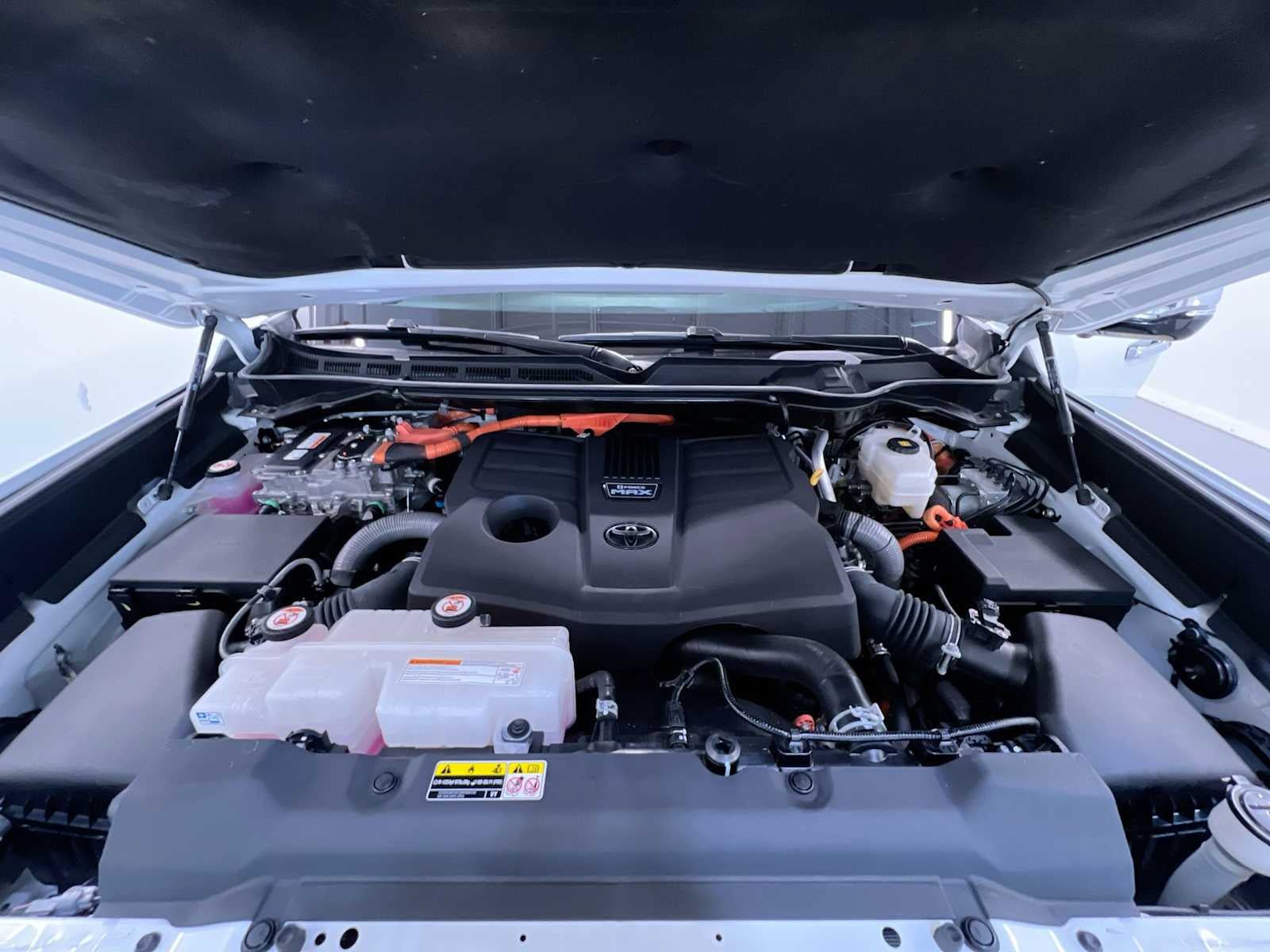 Used 2023 Toyota Sequoia Capstone AWD/4WD image 11