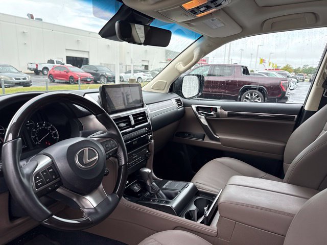 Used 2022 Lexus GX 460 Premium w/ Premium Package AWD/4WD image 14