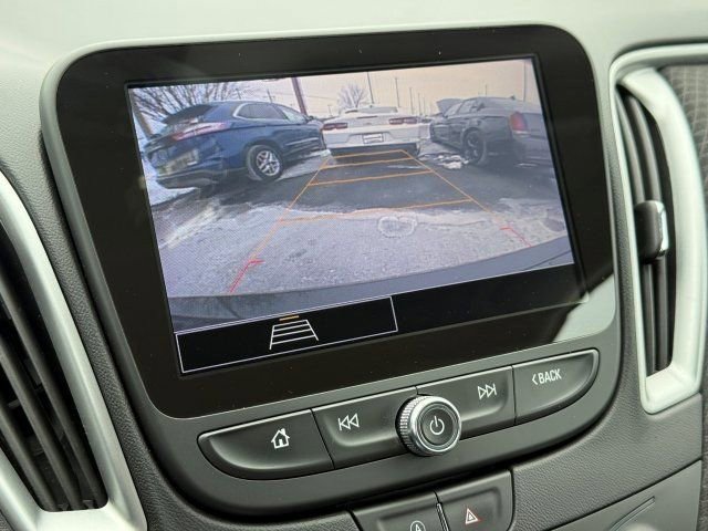 Used 2022 Chevrolet Malibu LS image 21