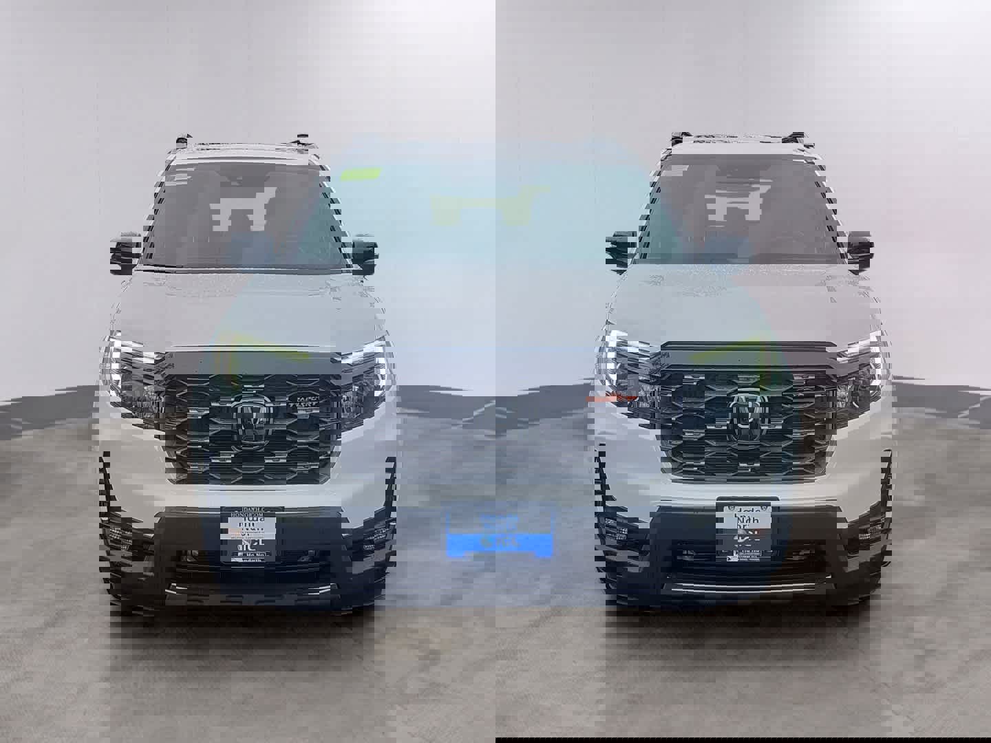 Used 2022 Honda Passport TrailSport image 2