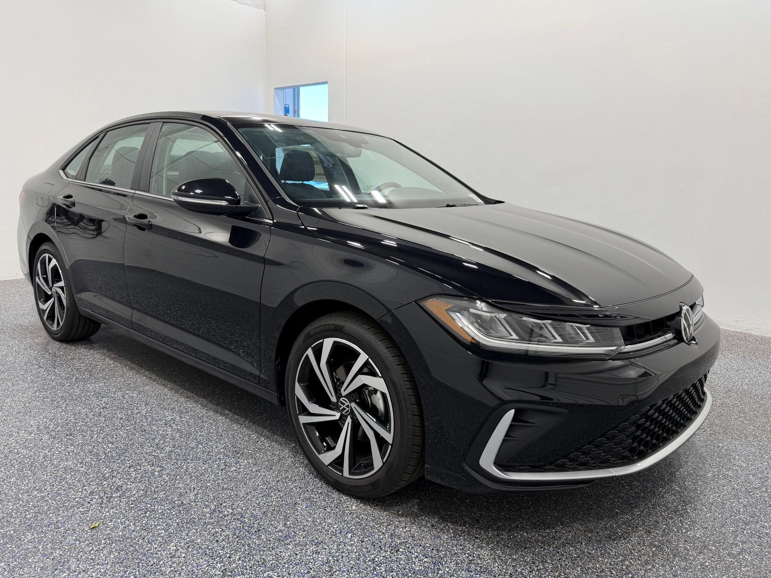New 2026 Volkswagen Jetta SEL FWD image 10