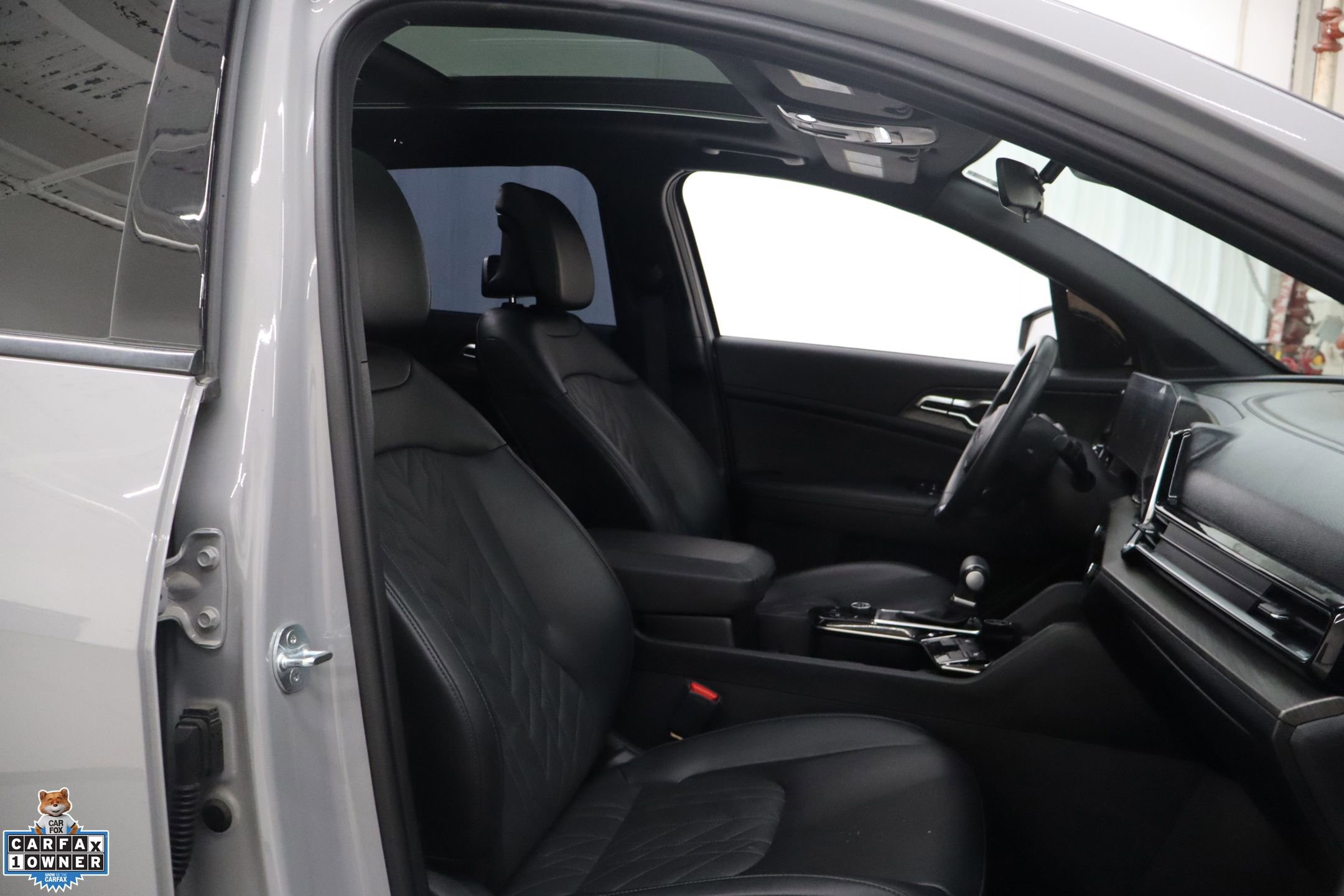 Used 2024 Kia Sportage X-Line w/ X-Line Premium Package image 32