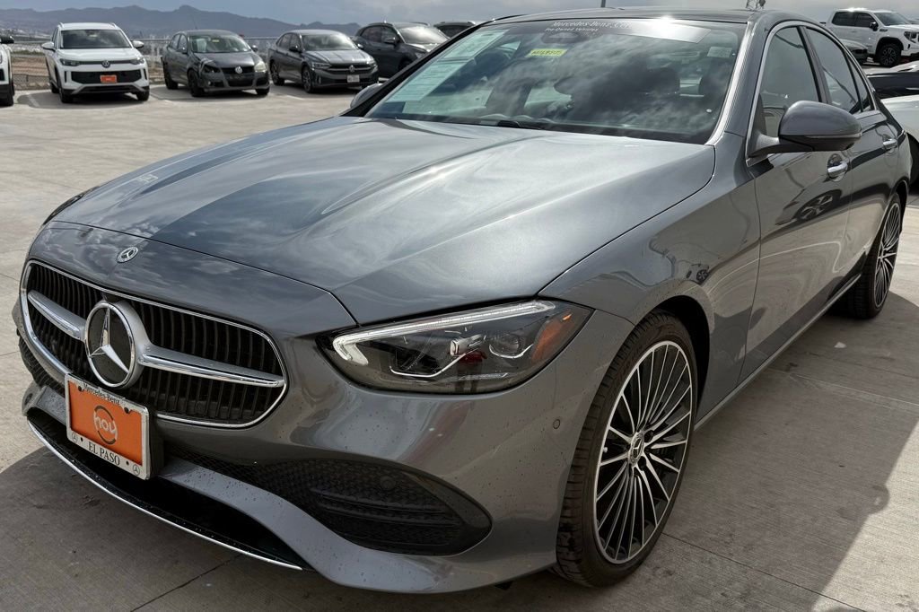 Used 2025 Mercedes-Benz C 300 Sedan image 3