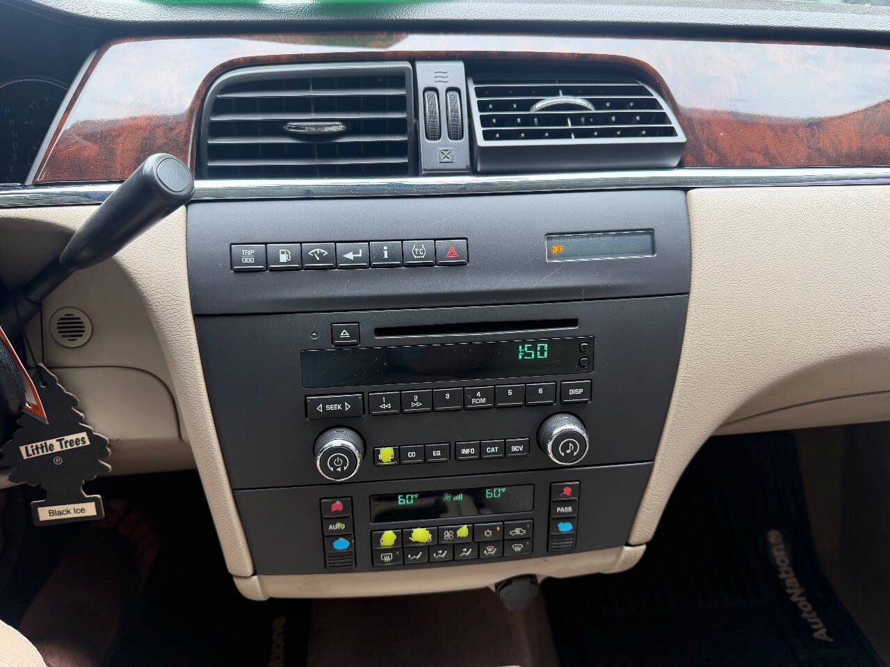 Used 2009 Buick LaCrosse CX FWD image 12