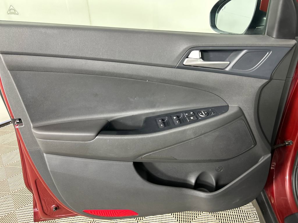 Used 2020 Hyundai Tucson Value FWD image 11