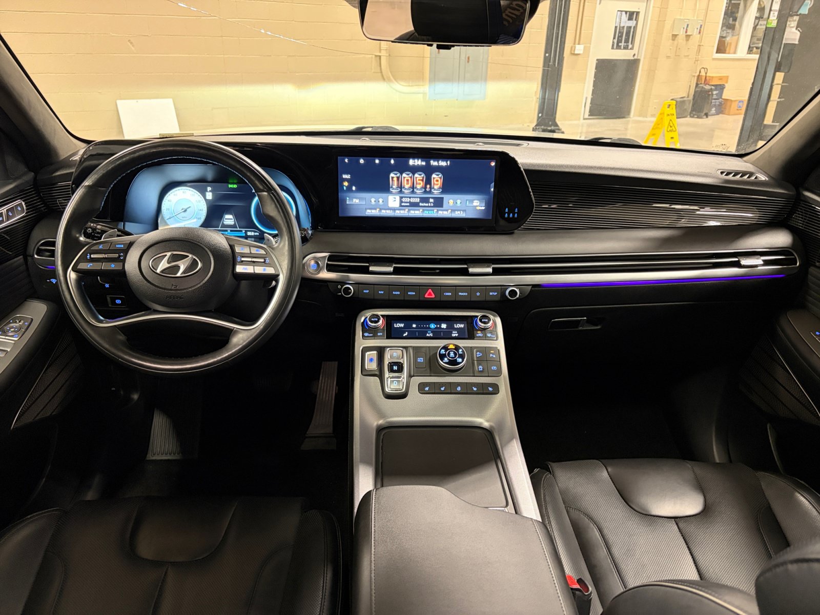 Used 2023 Hyundai Palisade Calligraphy AWD/4WD image 28