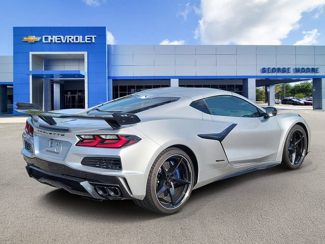 New 2026 Chevrolet Corvette E-Ray w/ ZER Performance Package AWD/4WD image 4