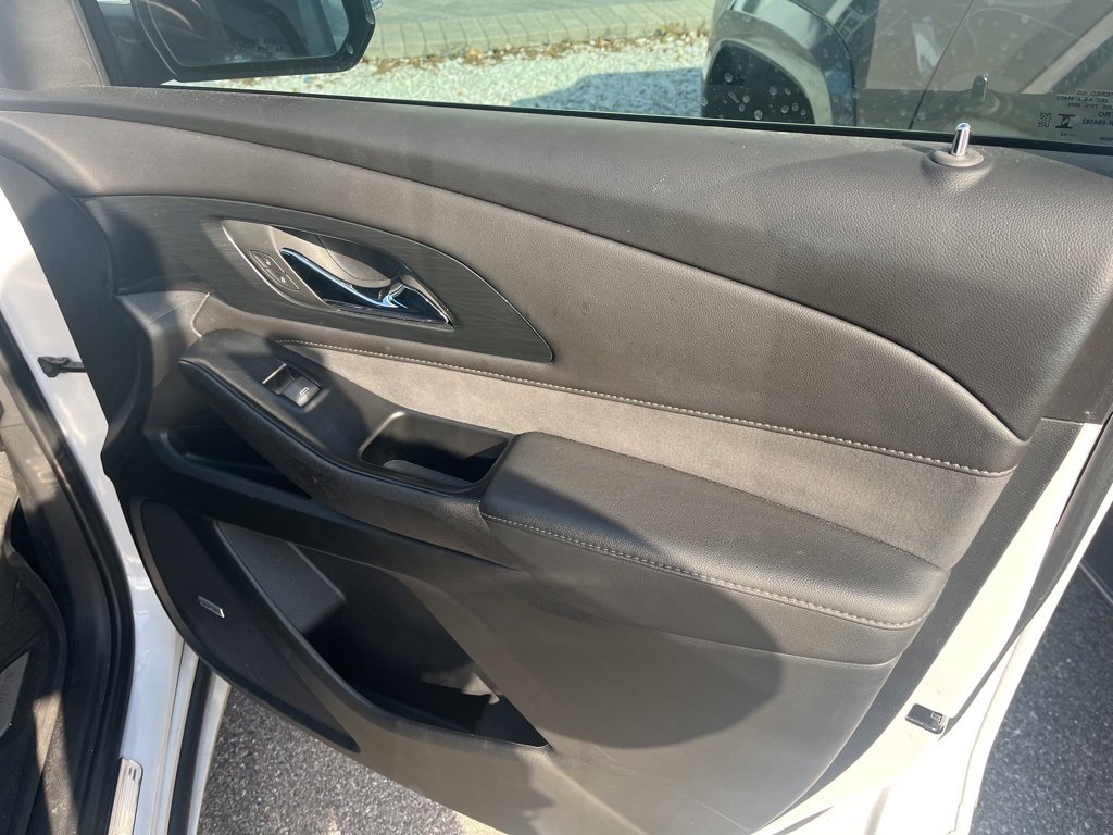 Certified 2023 Chevrolet Traverse High Country w/ LPO, Floor Liner Package image 6